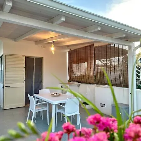 Travelliving •la Favorita Home•, Near 公寓