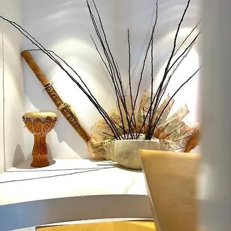 Travelliving •la Favorita Home•, Near Apartment
